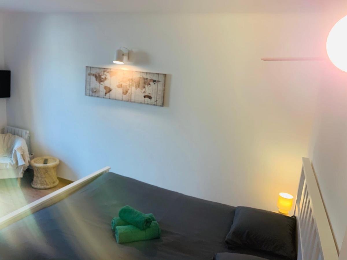 Tulipe Studio Apartment Manosque Bagian luar foto