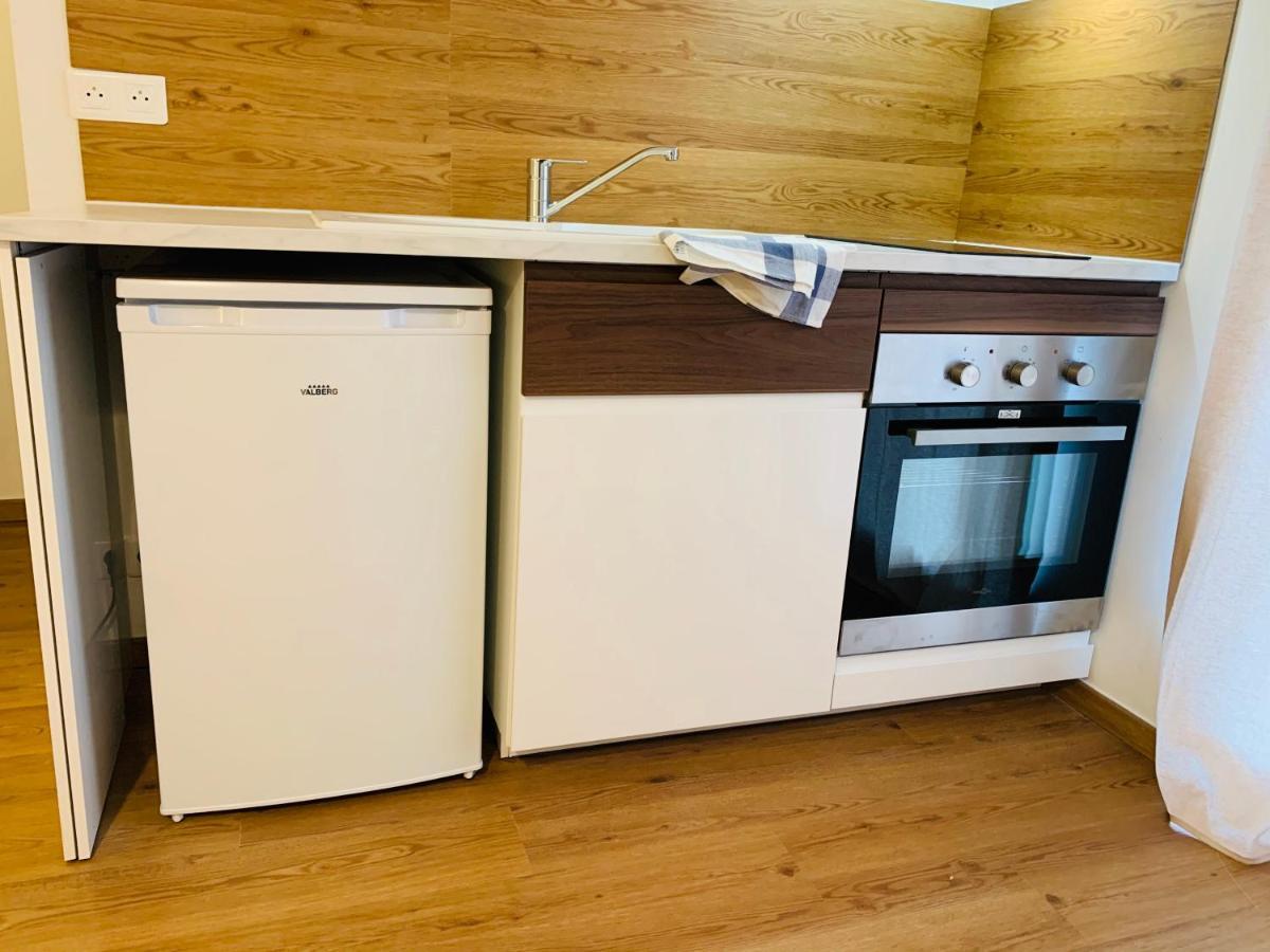 Tulipe Studio Apartment Manosque Bagian luar foto